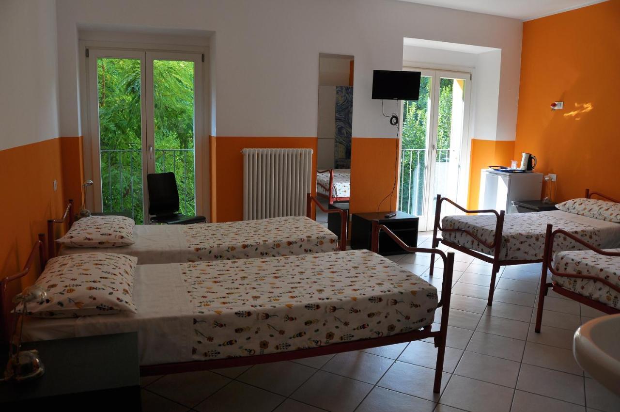 Ostello Residenza Molinatto Oggiono Екстер'єр фото