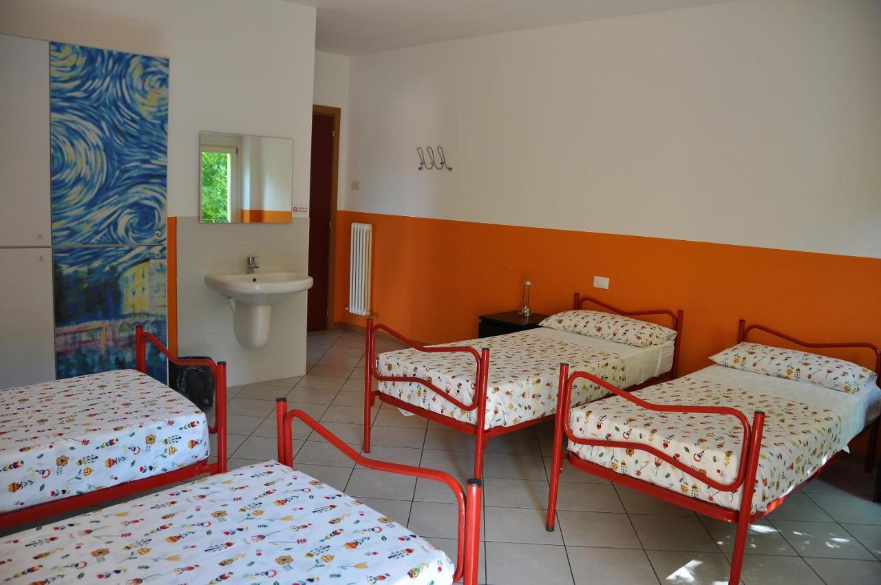 Ostello Residenza Molinatto Oggiono Екстер'єр фото