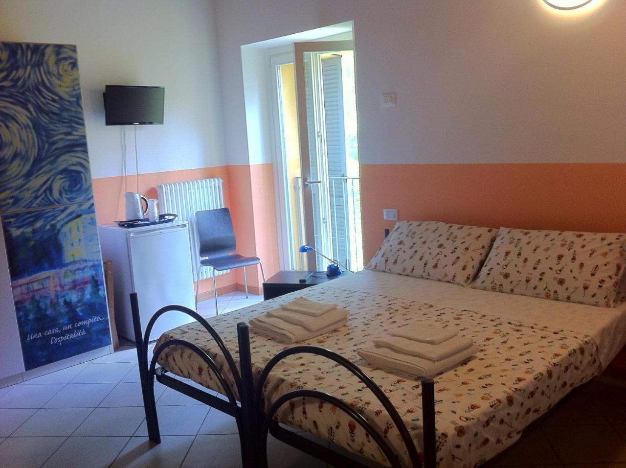 Ostello Residenza Molinatto Oggiono Екстер'єр фото