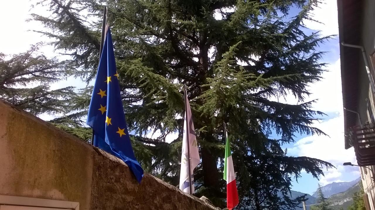 Ostello Residenza Molinatto Oggiono Екстер'єр фото
